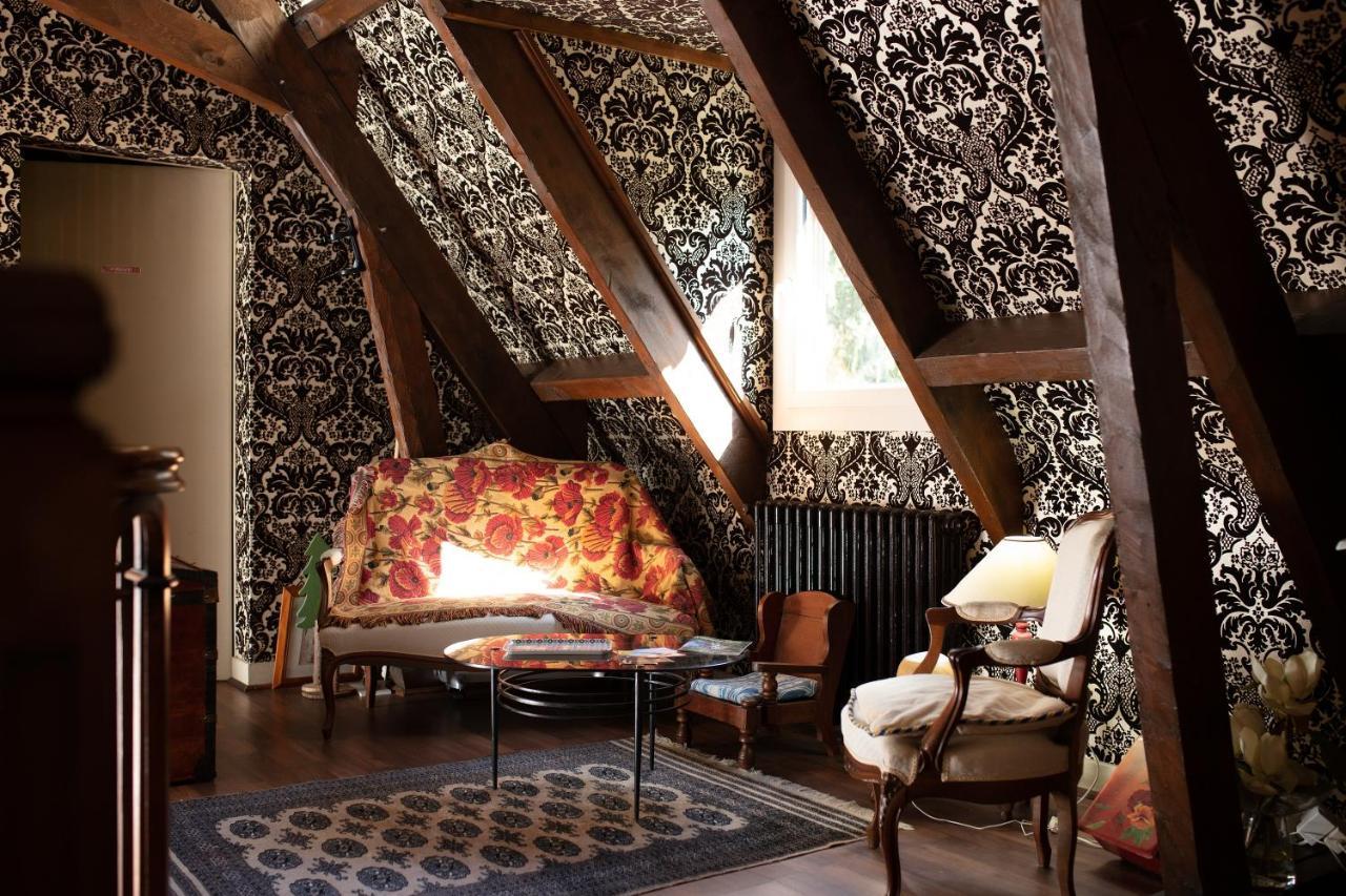 La Demeure Aux Pins Bed & Breakfast Lourdes Bagian luar foto