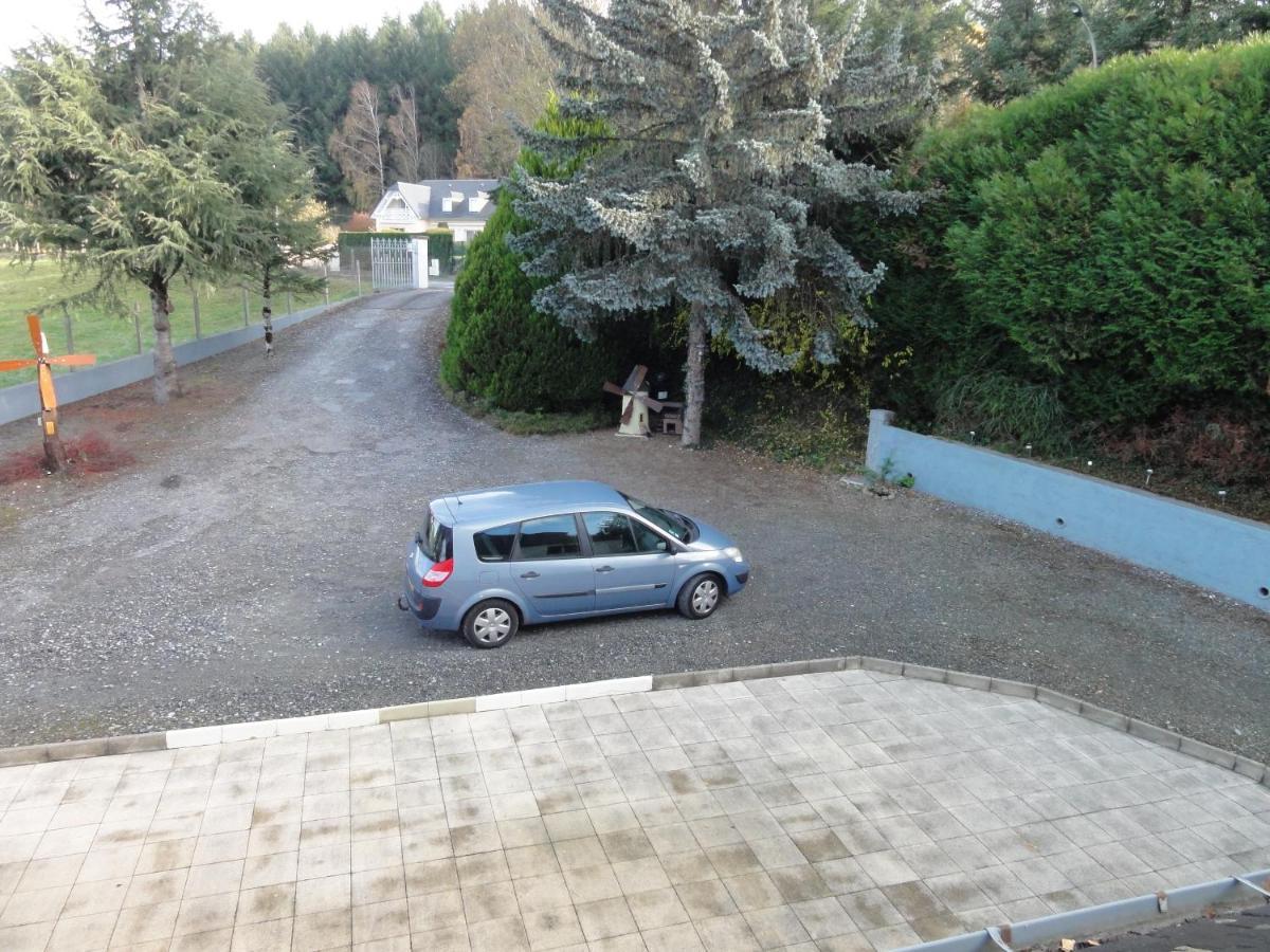 La Demeure Aux Pins Bed & Breakfast Lourdes Bagian luar foto