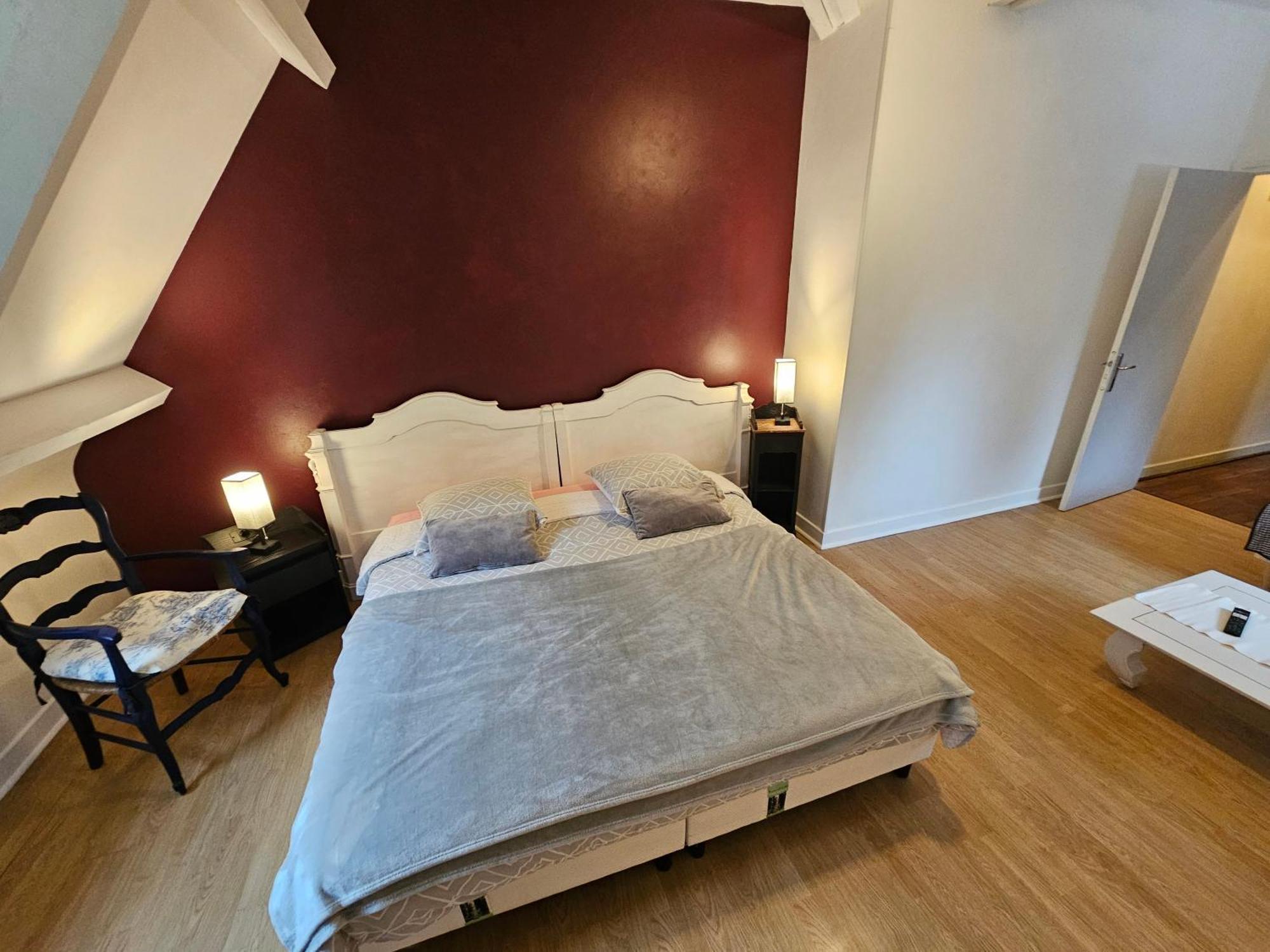 La Demeure Aux Pins Bed & Breakfast Lourdes Bagian luar foto