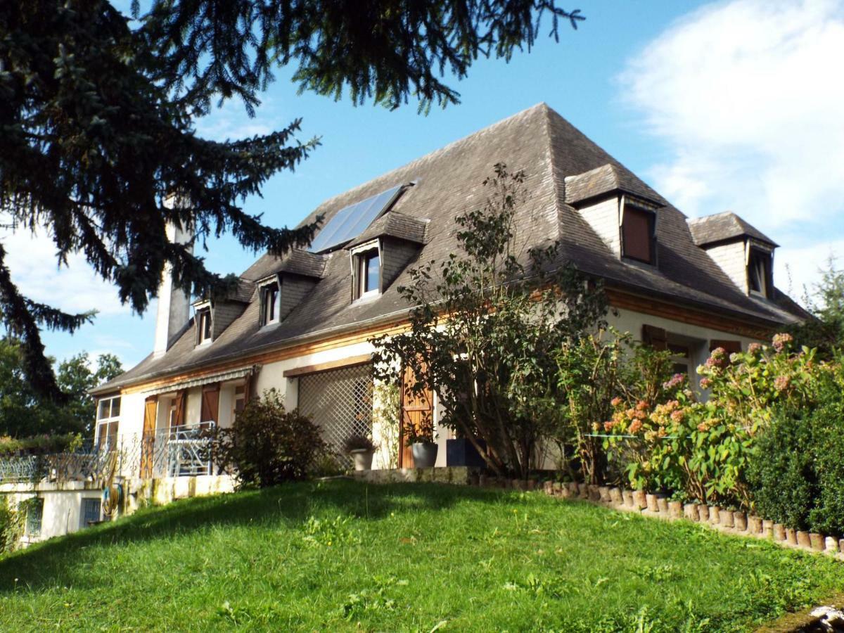La Demeure Aux Pins Bed & Breakfast Lourdes Bagian luar foto