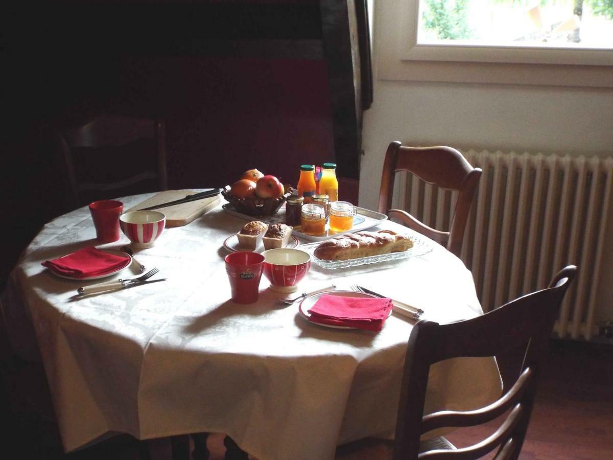 La Demeure Aux Pins Bed & Breakfast Lourdes Bagian luar foto