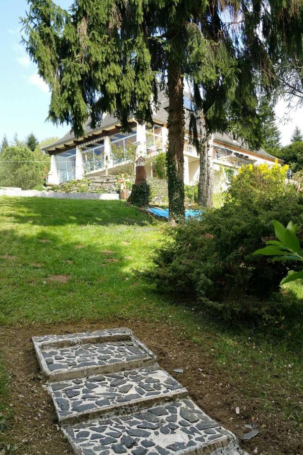 La Demeure Aux Pins Bed & Breakfast Lourdes Bagian luar foto