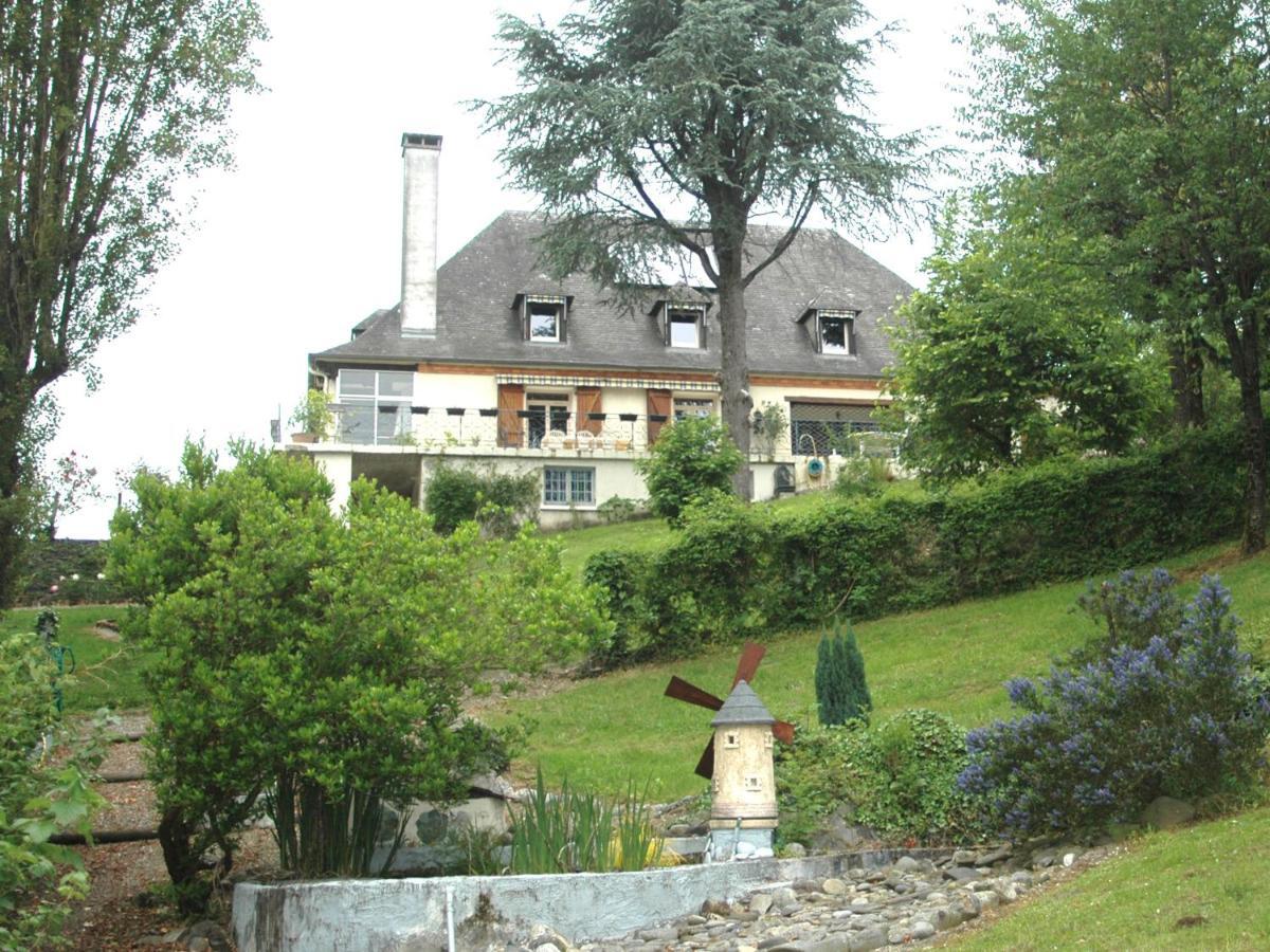 La Demeure Aux Pins Bed & Breakfast Lourdes Bagian luar foto