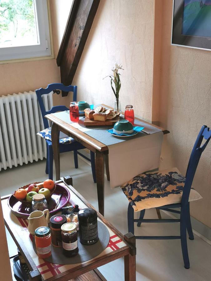 La Demeure Aux Pins Bed & Breakfast Lourdes Bagian luar foto